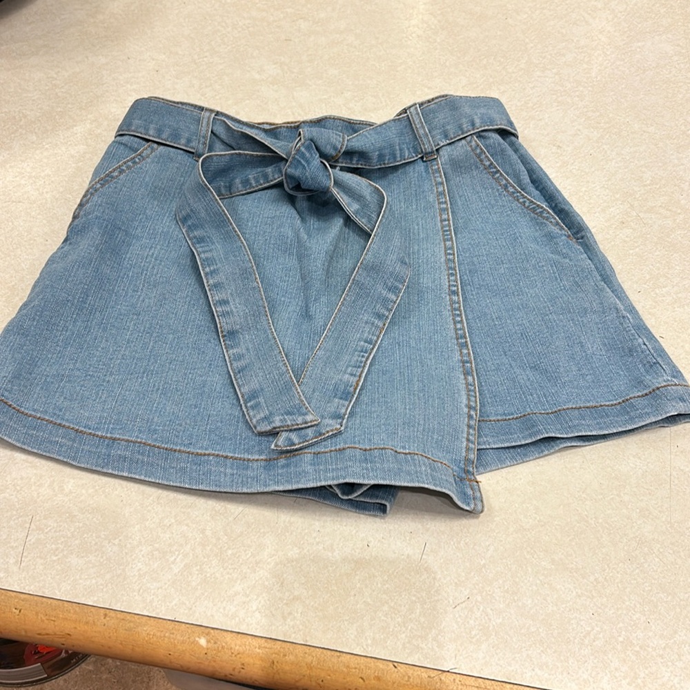 Chocolate USA women’s skort size Sm